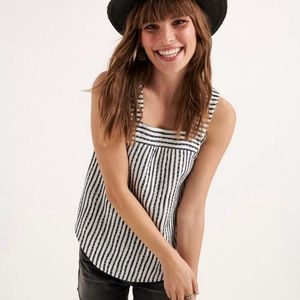 LUCKY BRAND SQUARE NECK TANK TOP  SIZE S/P